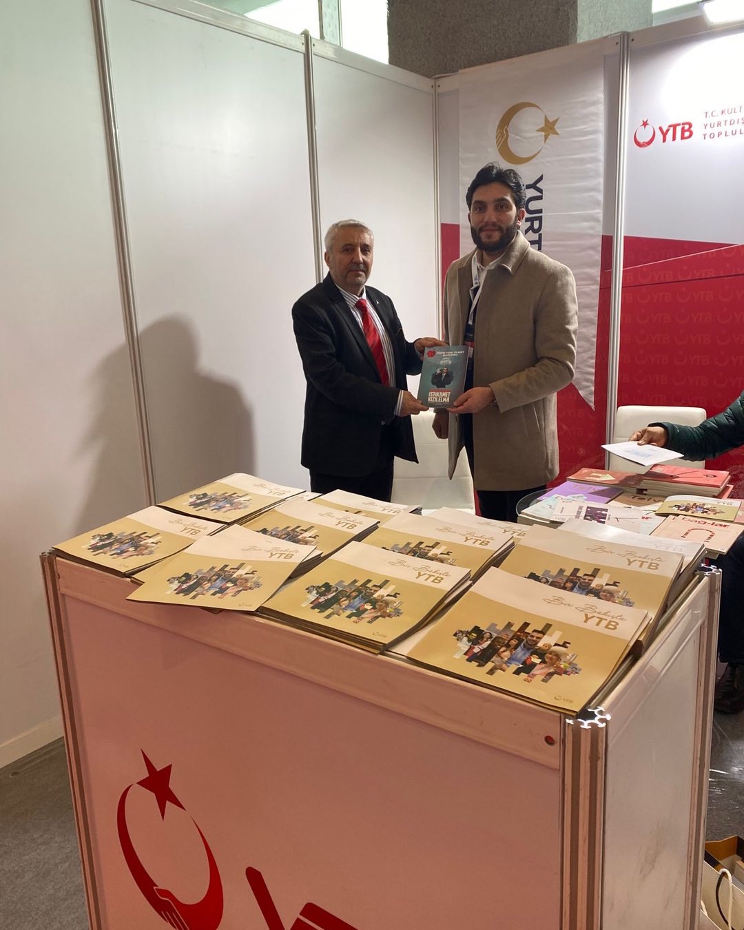Genel Başkanımız Sn.Ahmet Ortatepe ve Yik Üyemiz Sn.Necdet Ertuğrul ,İstanbul Atatürk Havalimanında Bugün açılan İSLAM DÜNYASI STK’LARI BİRLİĞİ ve TÜRKİYE GÖNÜLLÜ TEŞEKKÜLLER…