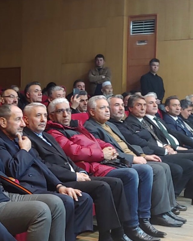 Dünya Türkleri Eğitim ve Kültür Derneği ile Afgan Türkleri Derneği tarafından Zeytinburnu Belediyesi Kültür Merkezi’nde düzenlenen Asema kızımızın duygu dolu şiir gecesi, Türk…