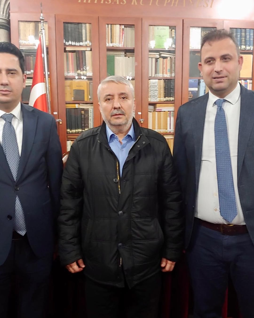 Dünya Ticaret ve Kültür Derneği Yüksek İstişare Kurulu Başkanı ve DUTTİP Genel Başkanı Sn. Ahmet Ortatepe, DUKTİD Türk Dünyasından Sorumlu Sn. Necdet Ertuğrul ile birlikte…