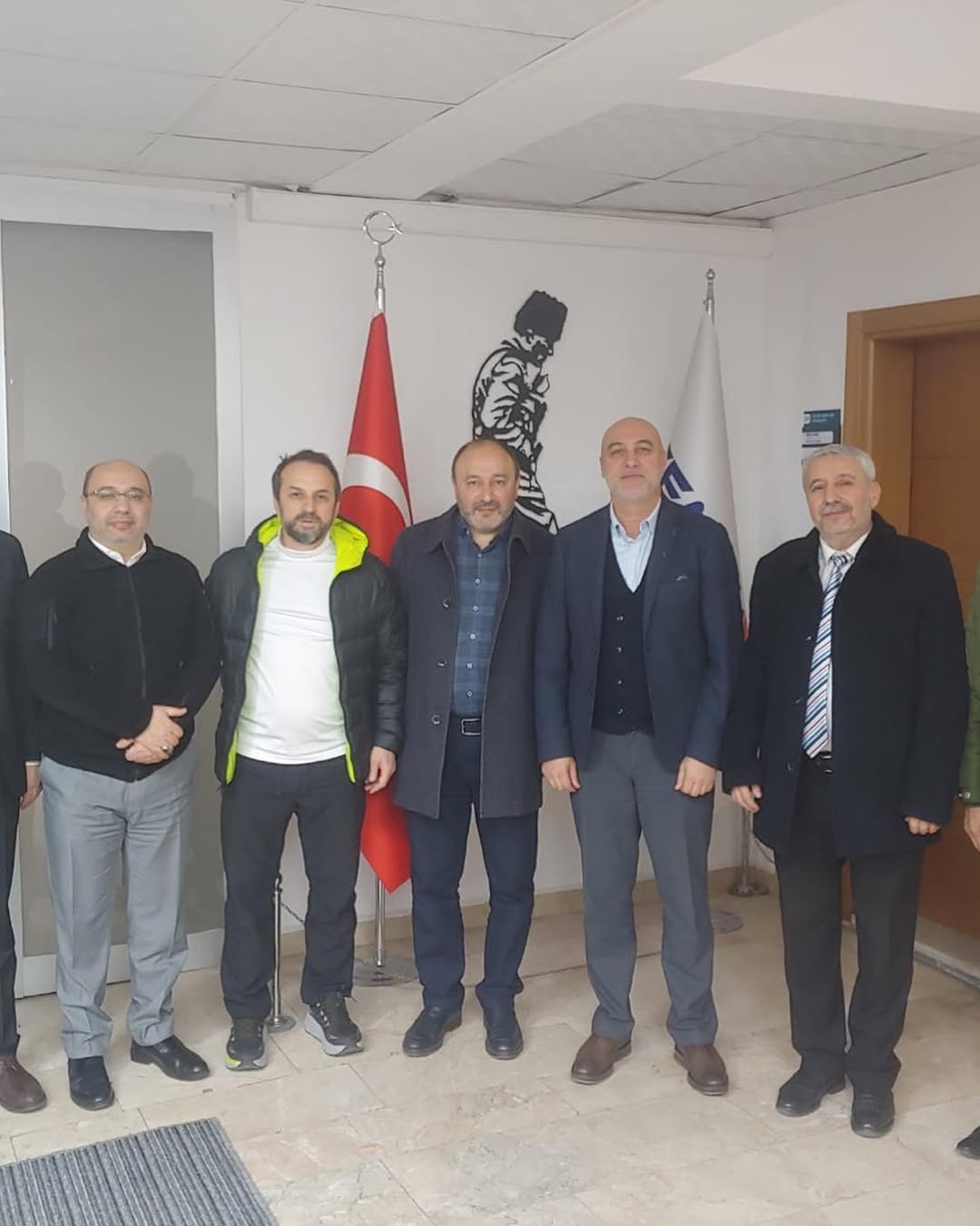 DUTTİP Heyetinden Temsan ziyareti (DUTTİP) Genel Başkanı ,Dünya Ticaret ve Kültür Derneği Yüksek İstişare Kurulu Başkanı Sayın Ahmet Ortatepe ile Yönetim Kurulu Başkan Yardımcısı…