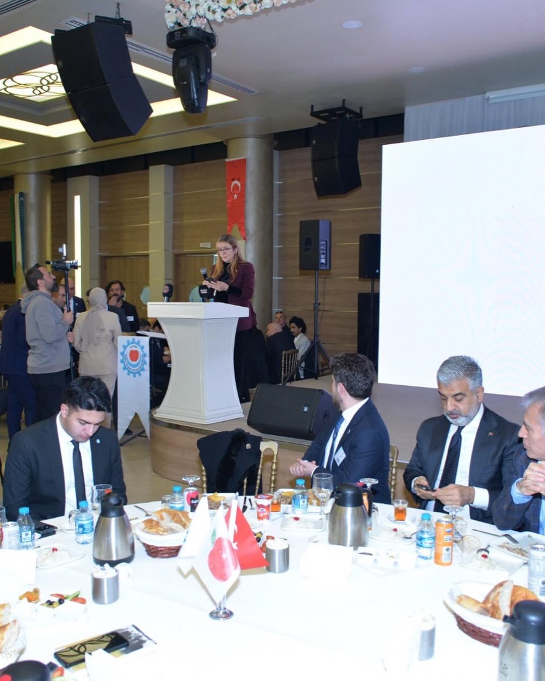 Kızıl Elma Yolunda Birlik ve beraberlik iftar soframızı teşrifleriyle onurlandıran