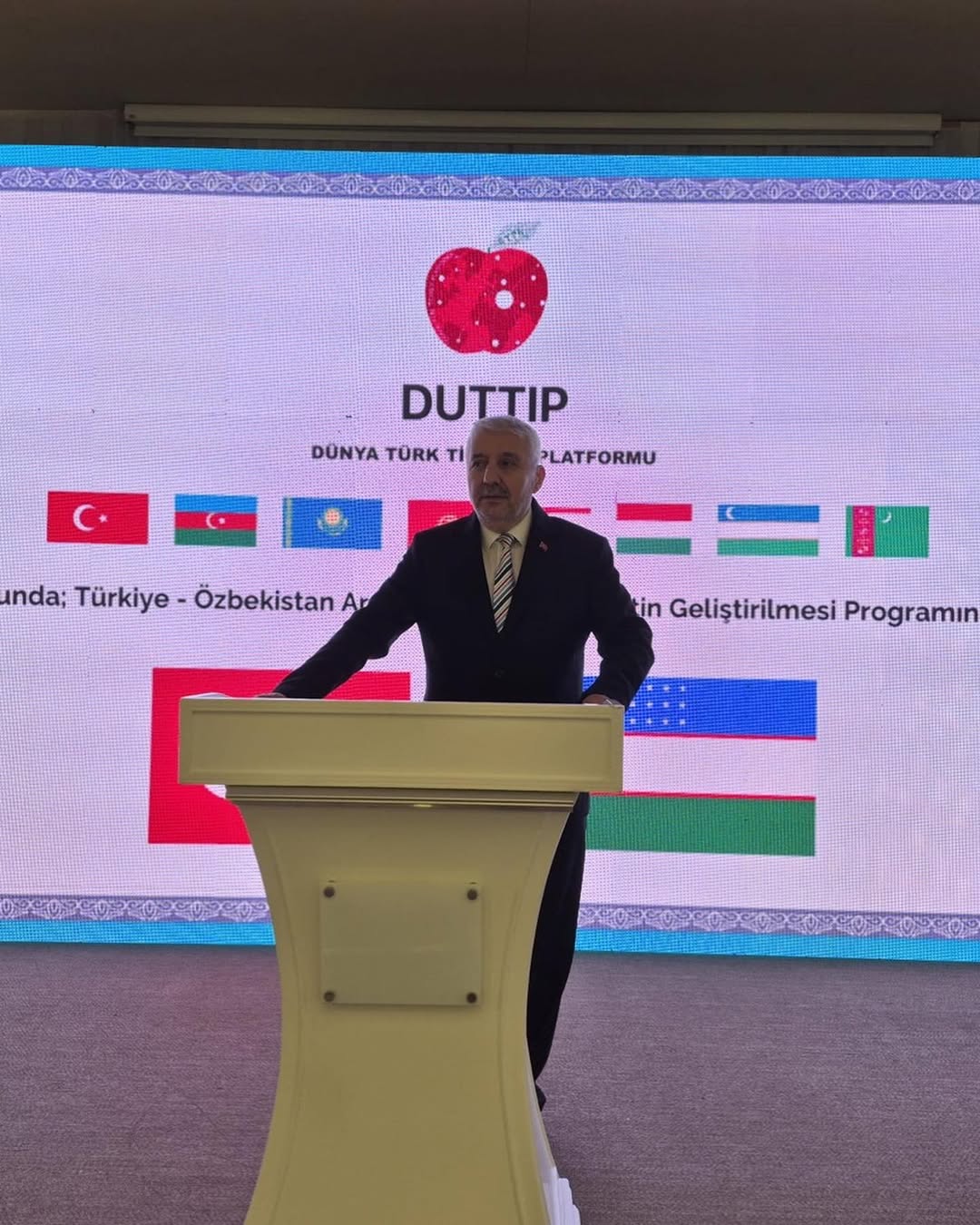 “Kızılelma Yolunda Türkiye – Özbekistan İş Birliği ve Ticaretin Geliştirilmesi” Temalı Toplantı Gerçekleştirildi