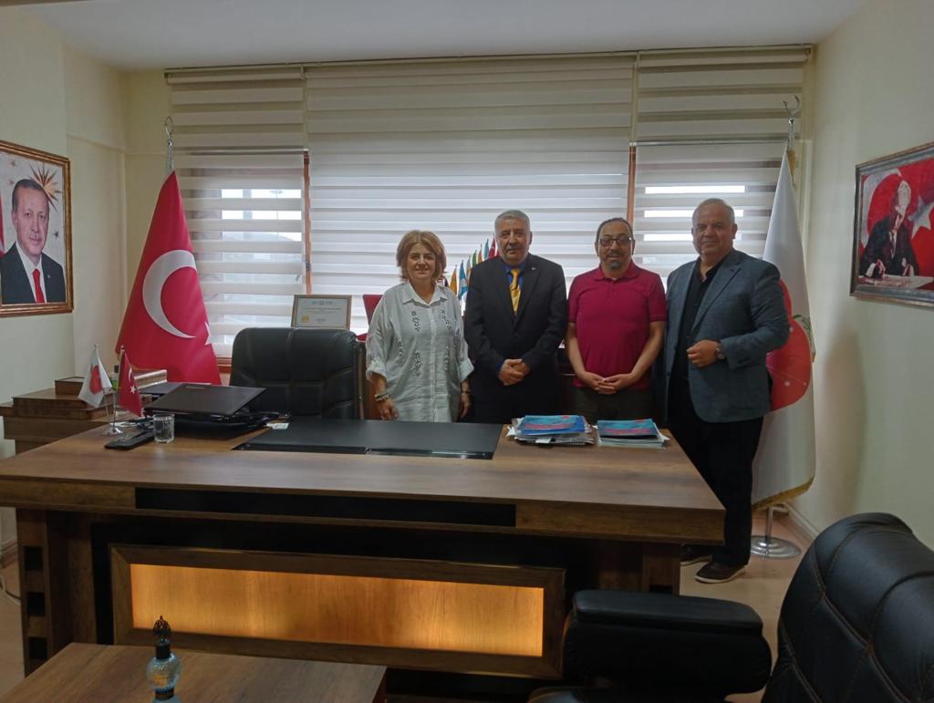 BDU Diplomatlar Birliği Kurucu Başkanı Musa Kandemir, Kurucu Başkan Yardımcısı , DUTTİP Kuveyt Temsilcimiz Nalan Özkan ve Kurucu Yön.Kur.Üyesi M.Nuri Kaynar ziyaretimizde bulundular .